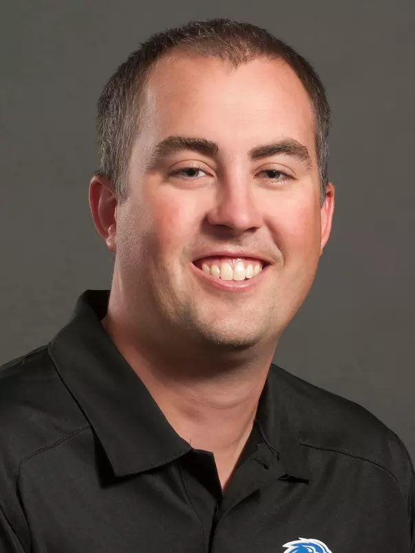 2013 Headshot of Travis Hartke