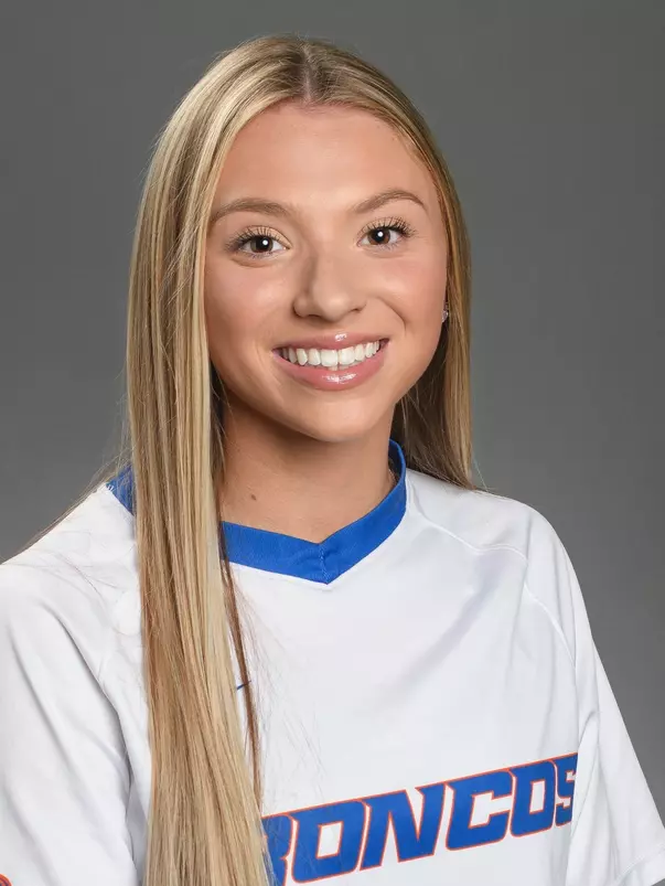 2021 Headshot of Ashly Berge