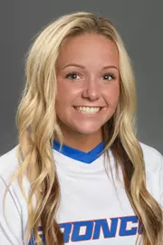 2021 Headshot of Alexis Haws