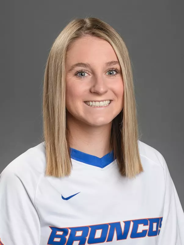 2021 Headshot of Kennedi Paul