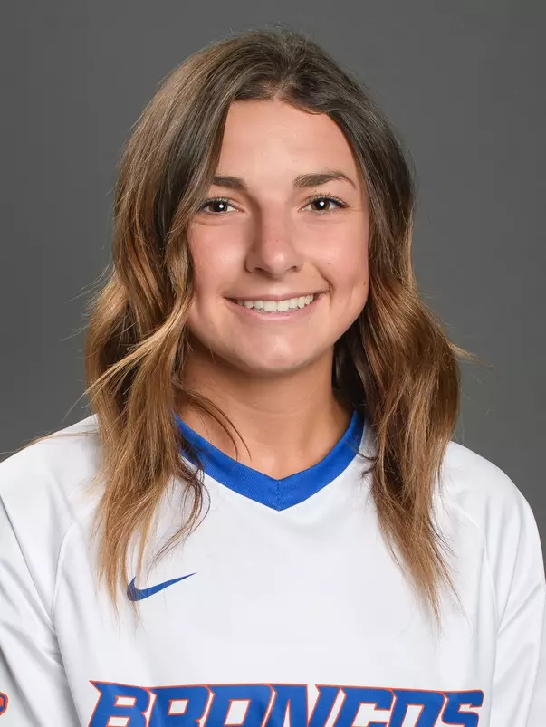 2021 Headshot of Grace Pekovich