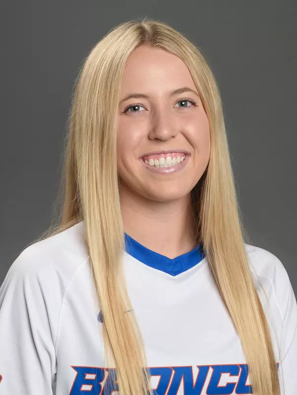 2021 Headshot of Makenna Potter