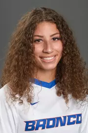 2021 Headshot of Kassidy Sayles