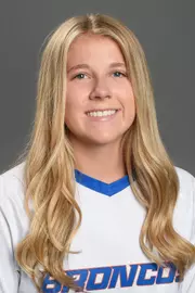 2021 Headshot of Grace Sommers