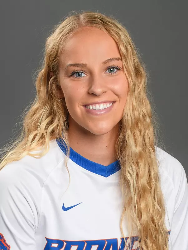 2021 Headshot of Morgan Stone