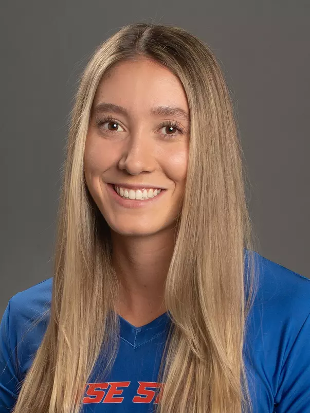 2021 Headshot of Alyssa Wissinger