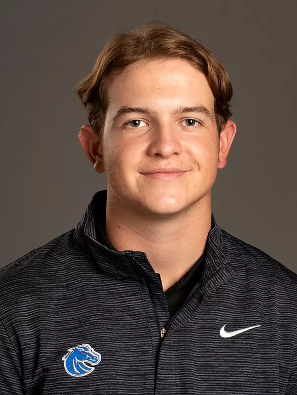 2021-22 Headshot of Connor Higgins