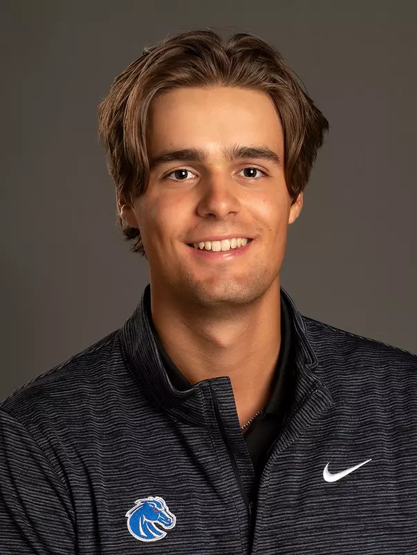 2021-22 Headshot of Hugo Townsend