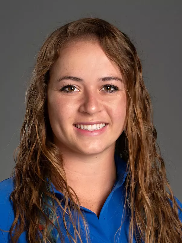 2021-22 Headshot of Nicole Suppelsa