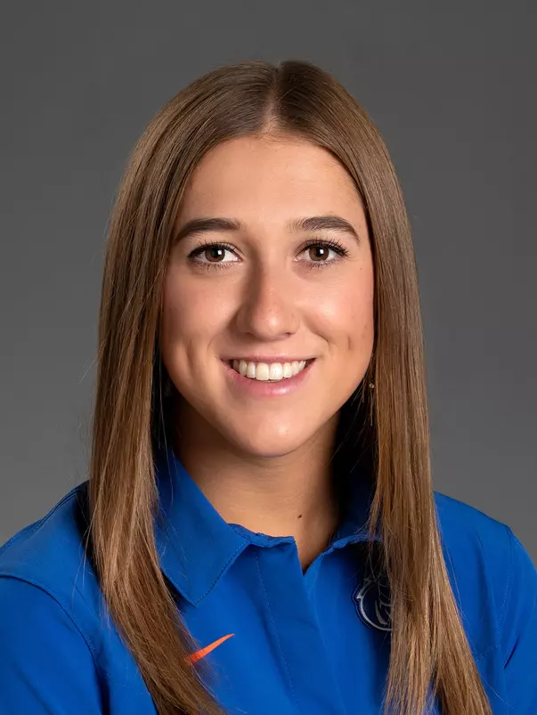 2021-22 Headshot of Cora Mickelsen