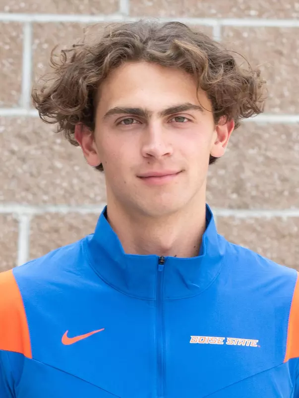 2020-21 Headshot of Henry Mong