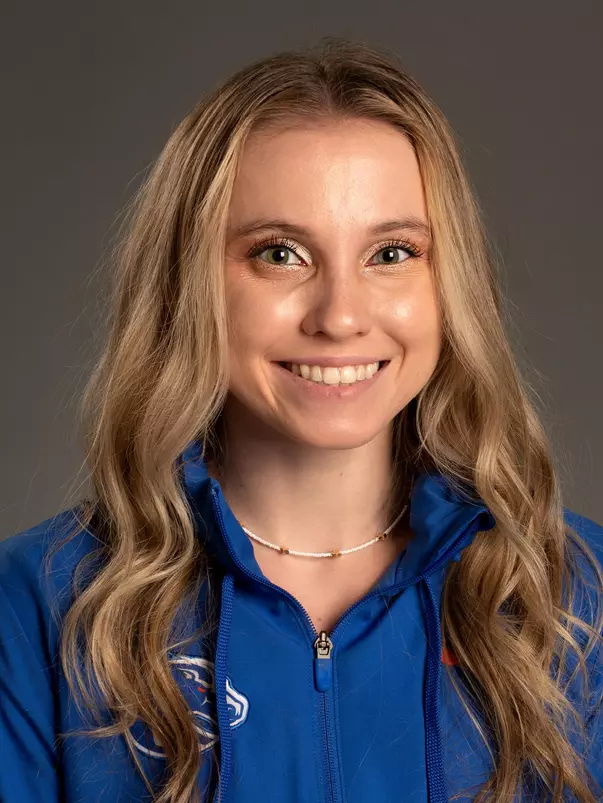 Gymnastics Studio Portraits, Photo by Dawson Gutierrez