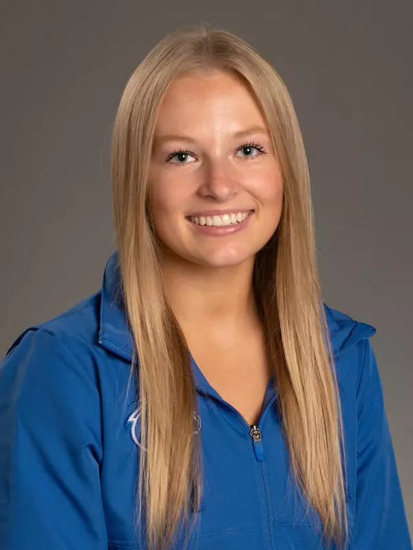 Gymnastics Studio Portraits, Photo by Dawson Gutierrez