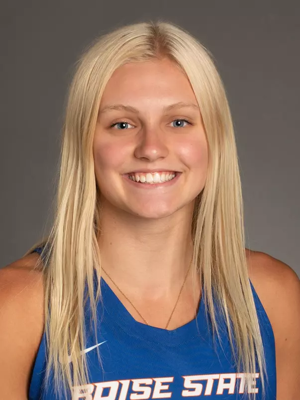 2021-22 Headshot of Mary Kay Naro