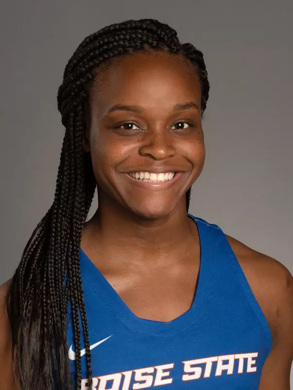 2021-22 Headshot of Dominique Leonidas