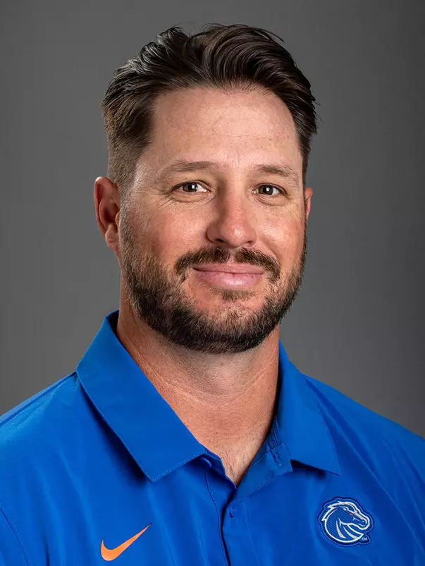 2022 Headshot of Justin Shults