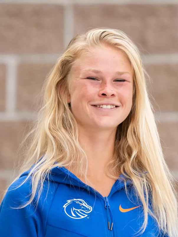 2022 Headshot of Macy Marquardt