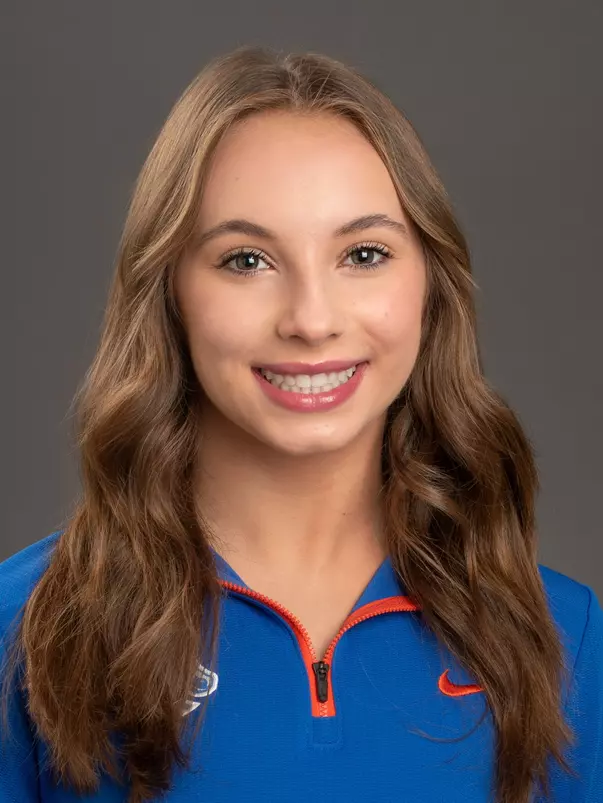 2022 Headshot of Anna Ferguson