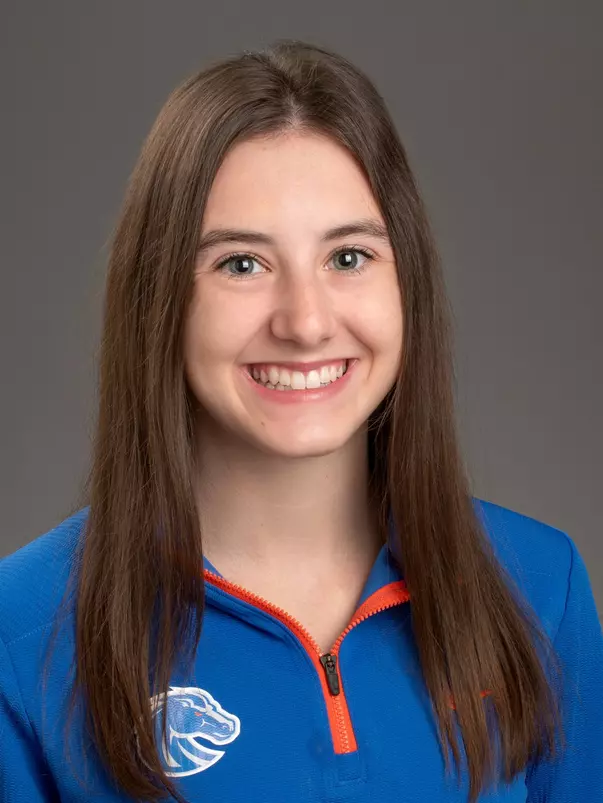 2022 Headshot of Kylee Hamby