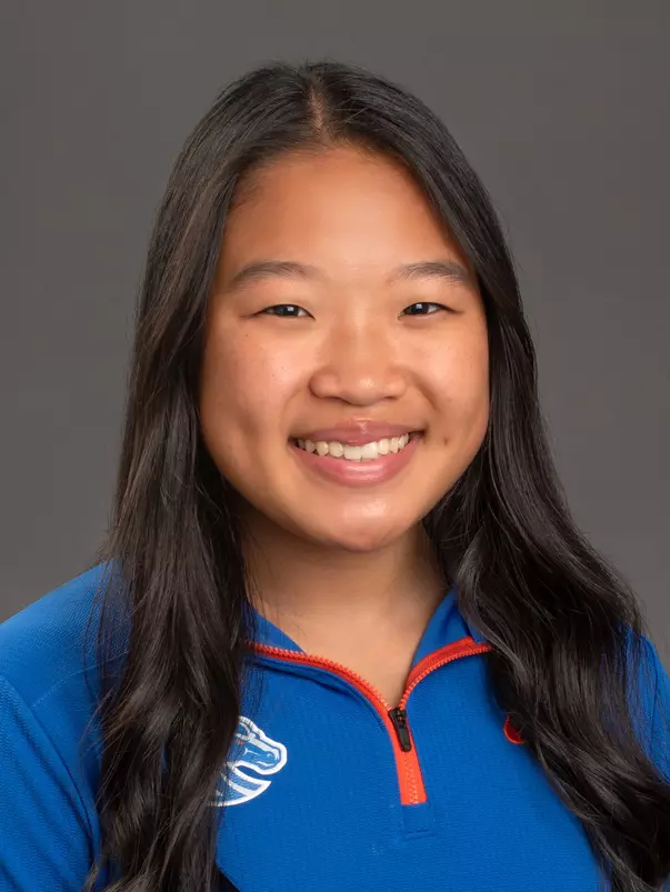 2022 Headshot of Sydney Kho