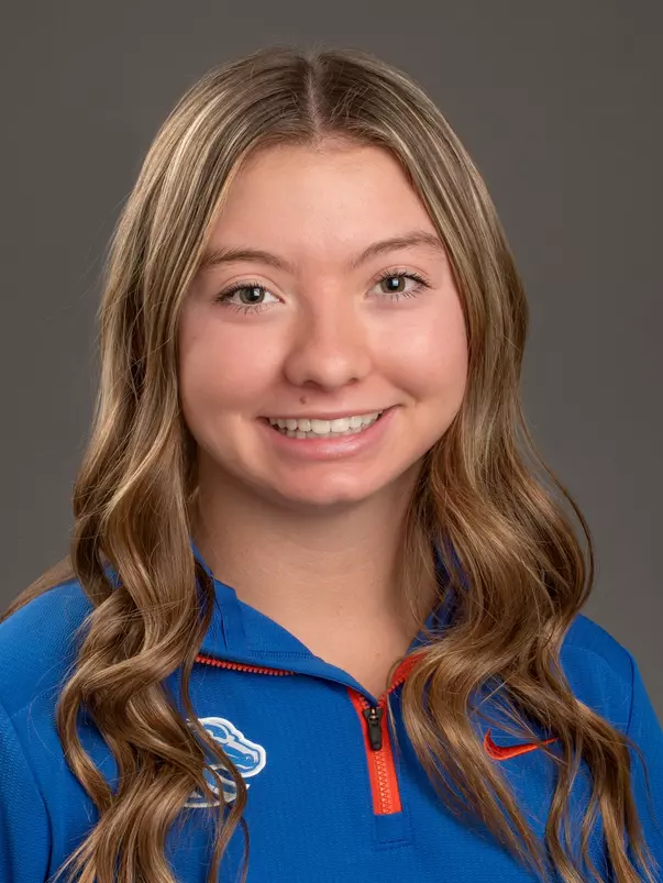 2022 Headshot of Sydney Leitch