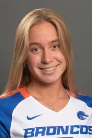 2022 Headshot of Dana Bravanets