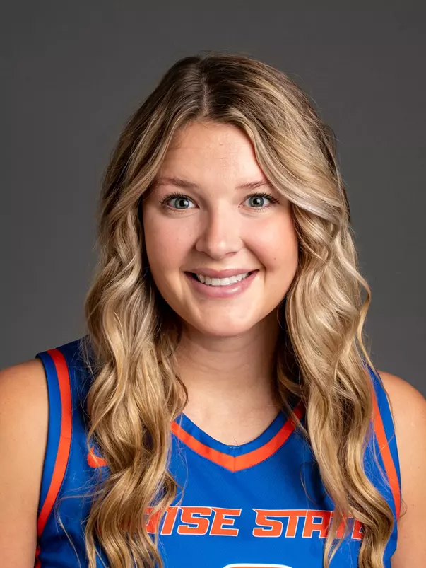 2022-23 Headshot of Mandy Simpson