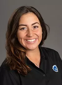 2022-23 Headshot of Leia Chung