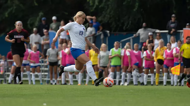 Broncos Battle Falcons In Boise