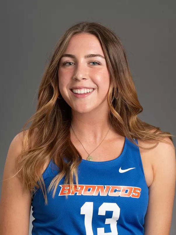 2022-23 Headshot of Aris Vetter