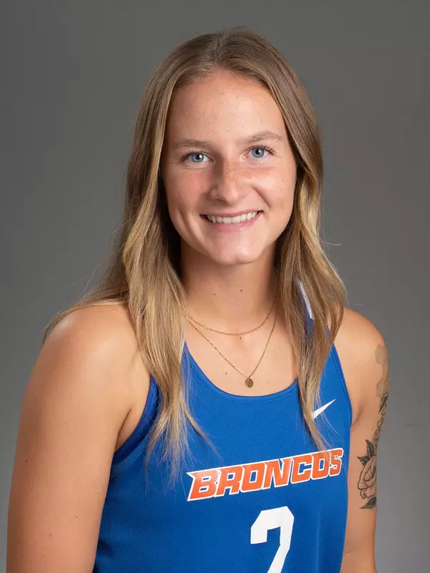 2022 Headshot of Rori Chartier