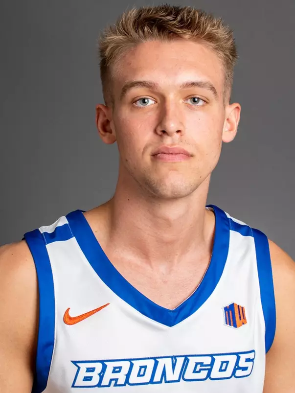 2022-23 Headshot of Jace Whiting