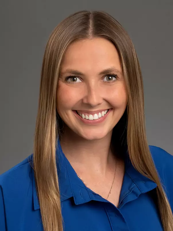 Kelsey Messer's 2023 portrait.