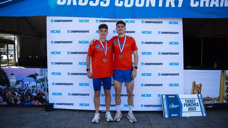 Bronco Men Finish Sixth at Regionals with Two All-Region Selections