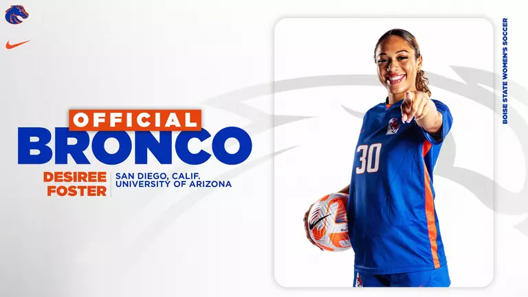 Soccer Adds Transfer Desiree Foster