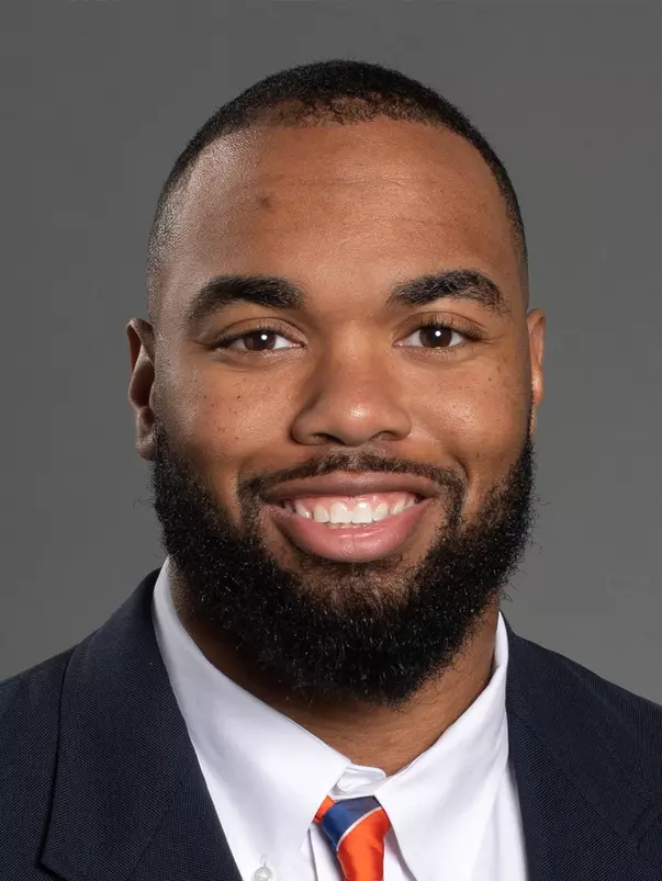 Spring 2023 Headshot of Bradley Minter