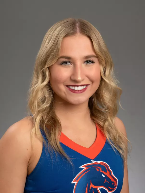 Emma Corey 2023 Headshot