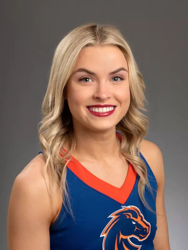 Mackenzie Fleming 2023 Headshot