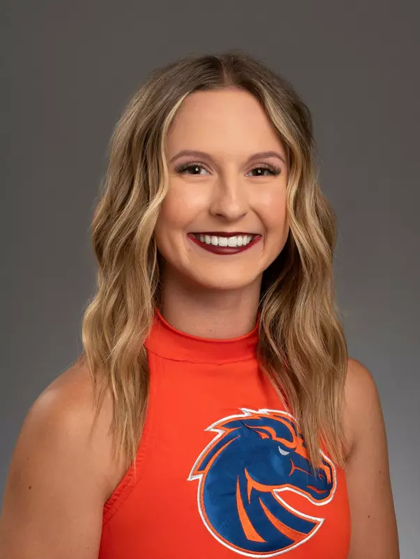 Kate Mills 2023 Headshot