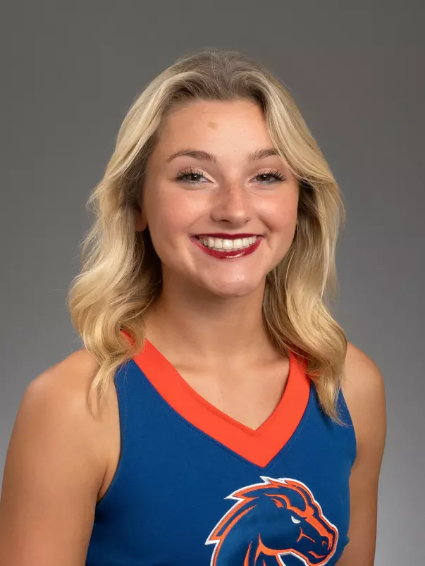 Megan Oschner 2023 Headshot