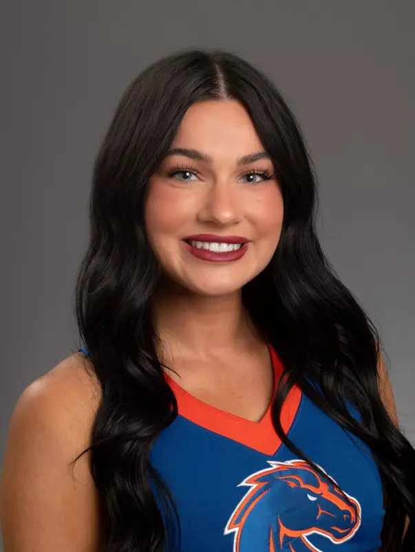 Gracie Young 2023 Headshot