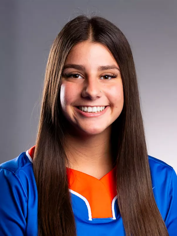 Hailey Vassalotti portrait 2025