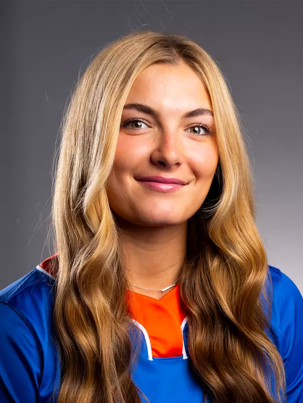 Kaylee Vieira portrait 2025