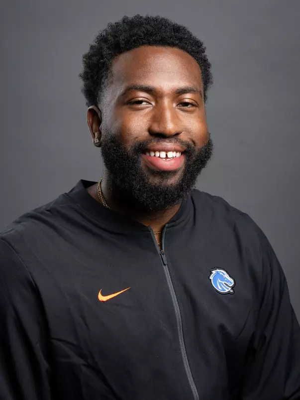 Ricardo white head shot