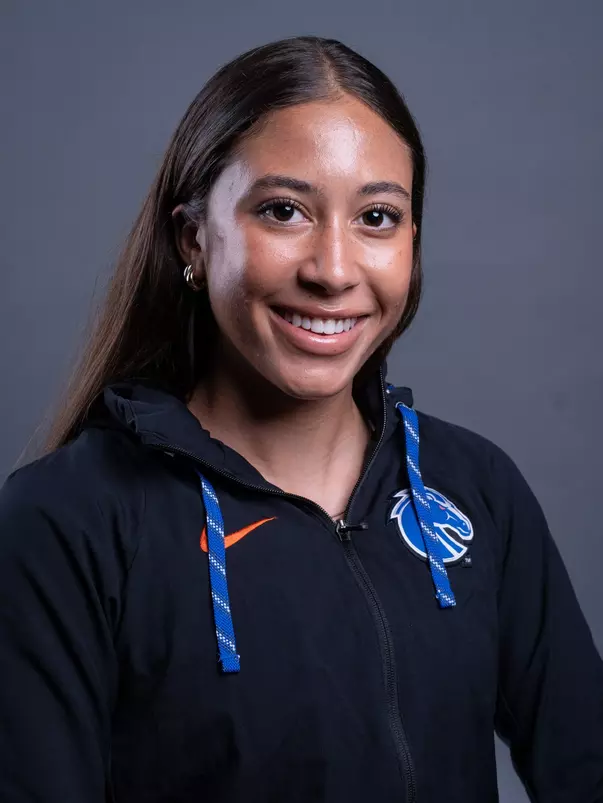 Brooklynn Bright head shot