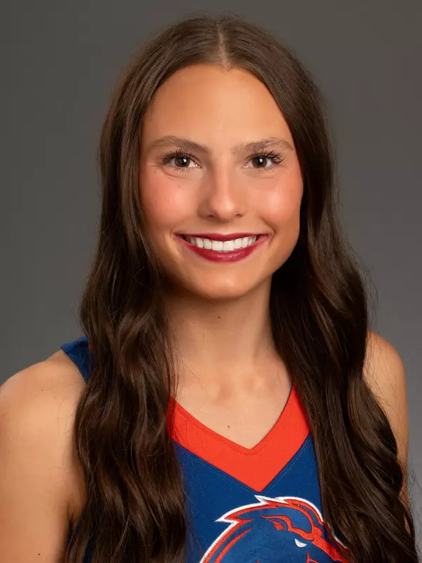 Raeley Beeler spirit squad head shot