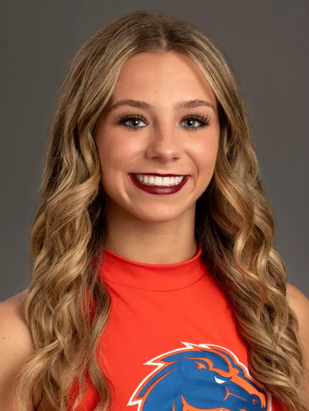 Taylor Doughtery spirit squad head shot