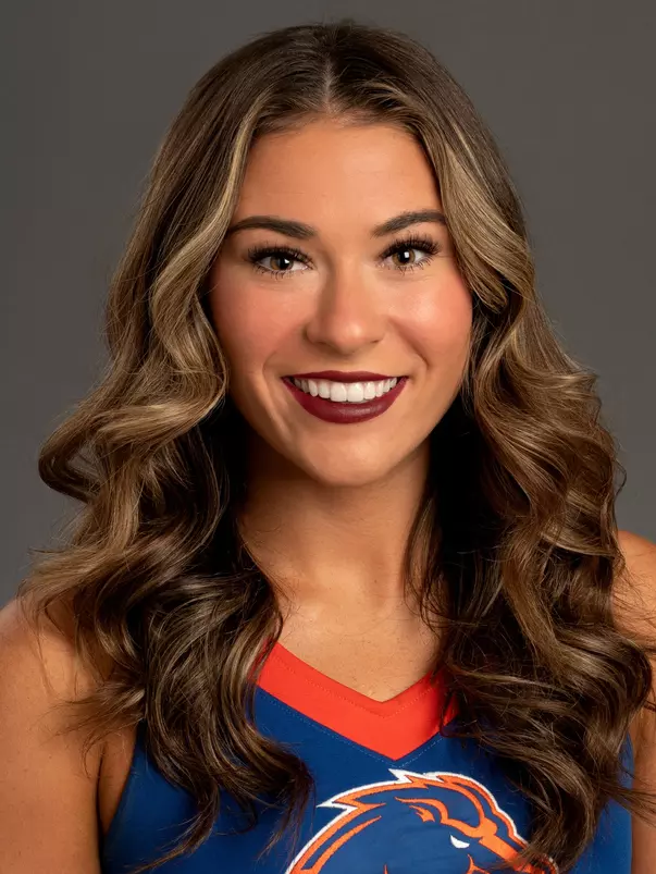 Jayden Hornbeek spirit squad head shot