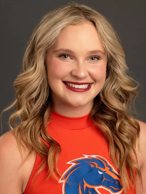 Madison Johnston spirit squad head shot