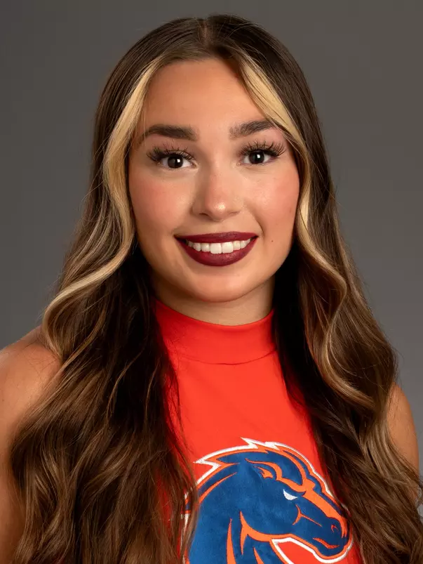 Lilia McArthur spirit squad head shot
